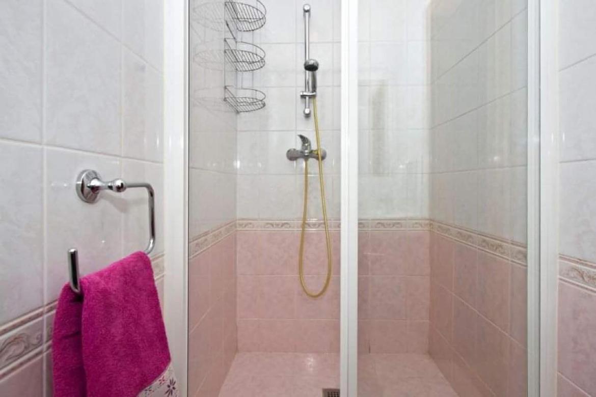 Spacious Three-bedroom With Balconies Apartman *