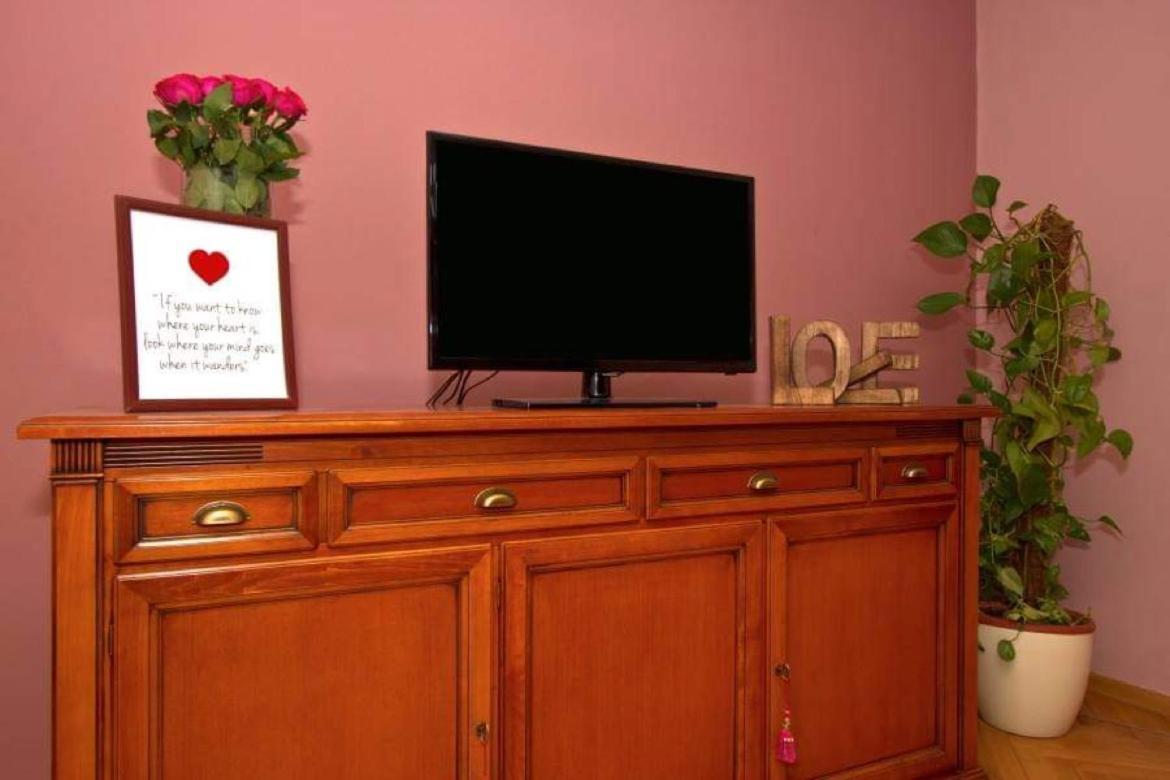 Spacious Three-bedroom With Balconies Apartament