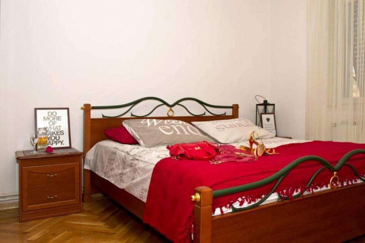 Apartament Spacious Three-bedroom With Balconies Split