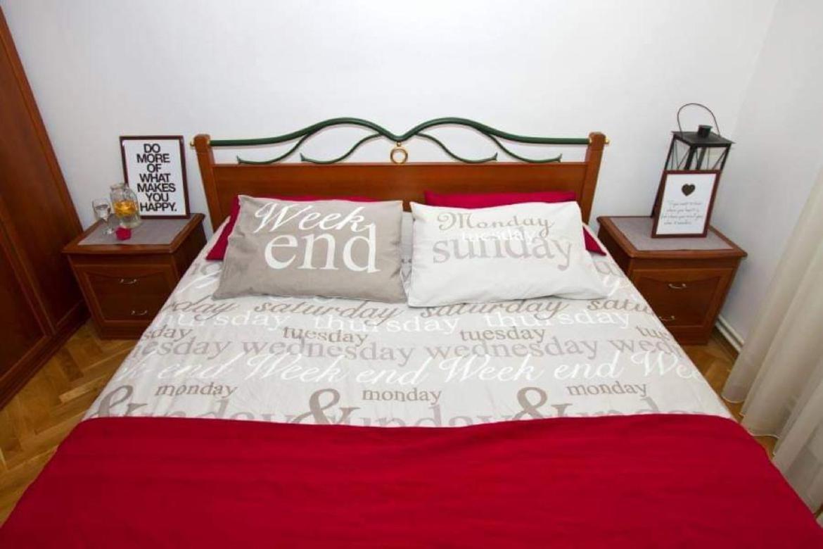 Spacious Three-bedroom With Balconies Apartament